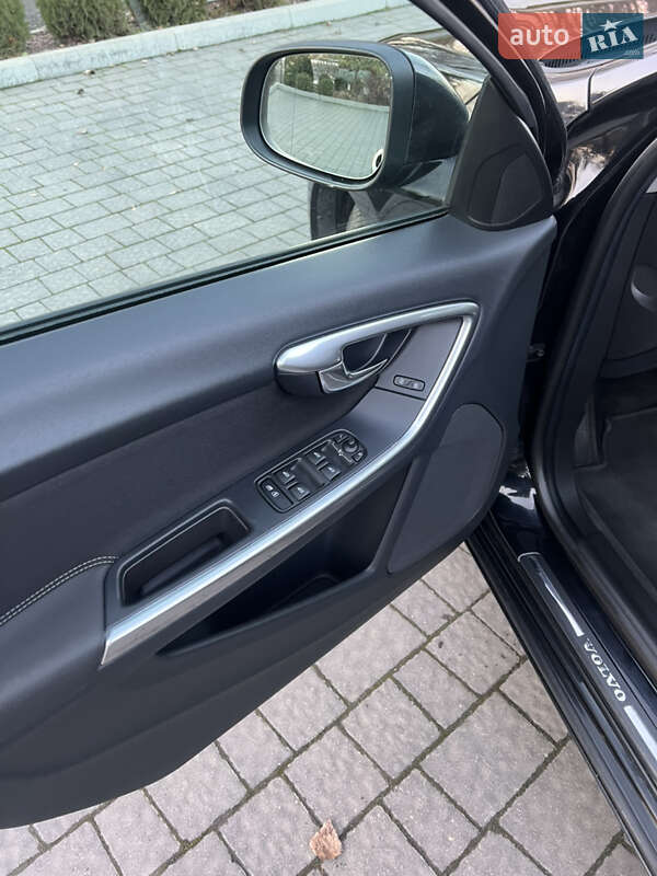 Универсал Volvo V60 2014 в Луцке