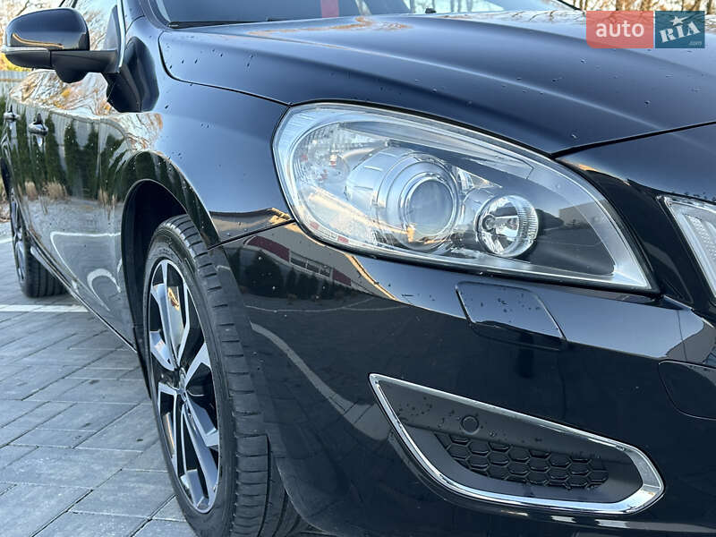 Универсал Volvo V60 2011 в Луцке