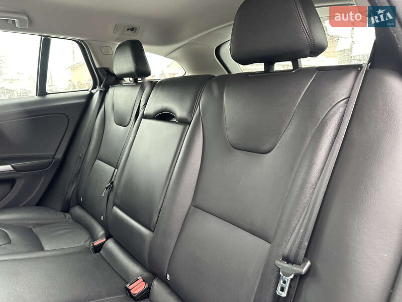 Универсал Volvo V60 2016 в Стрые