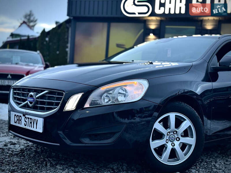 Універсал Volvo V60 2011 в Стрию