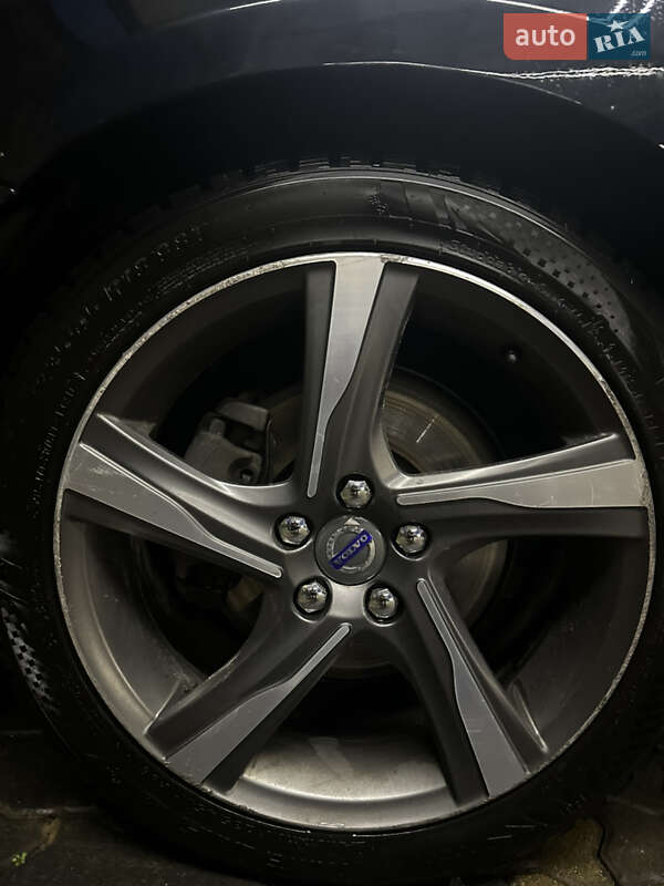 Універсал Volvo V60 2011 в Іршаві