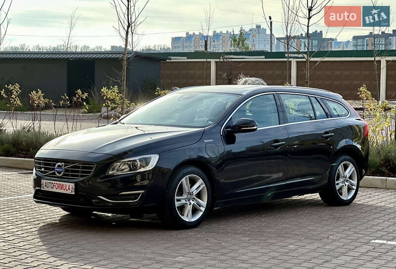 Универсал Volvo V60 2014 в Киеве