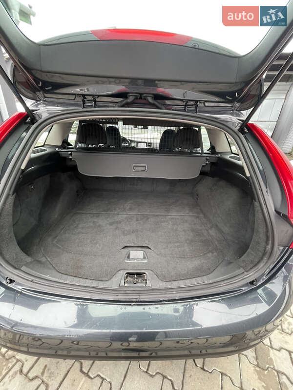 Універсал Volvo V60 2011 в Стрию