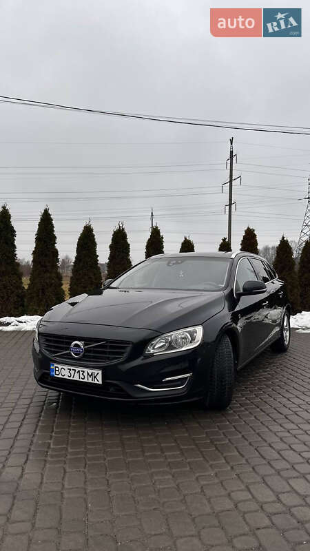 Volvo V60 2015