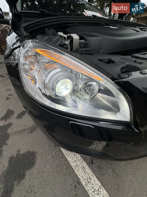 Універсал Volvo V60 2012 в Дубні фото 40 Універсал Volvo V60 2012 в Дубні