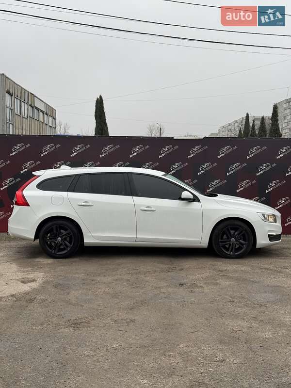 Универсал Volvo V60 2016 в Сумах