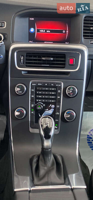 Универсал Volvo V60 2018 в Львове фото 20 Универсал Volvo V60 2018 в Львове