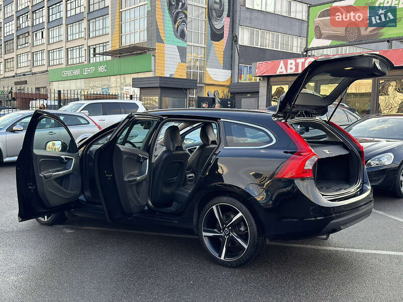 Універсал Volvo V60 2011 в Києві фото 20 Універсал Volvo V60 2011 в Києві
