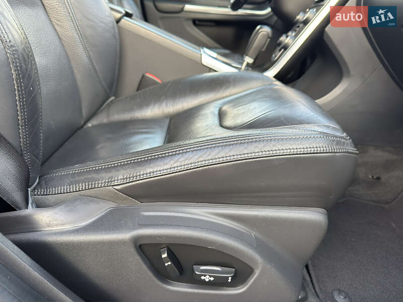 Універсал Volvo V60 2011 в Києві фото 28 Універсал Volvo V60 2011 в Києві