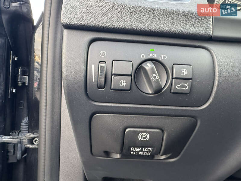 Універсал Volvo V60 2011 в Києві фото 44 Універсал Volvo V60 2011 в Києві