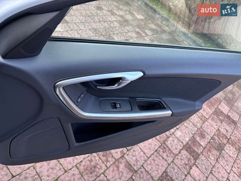 Универсал Volvo V60 2013 в Стрые