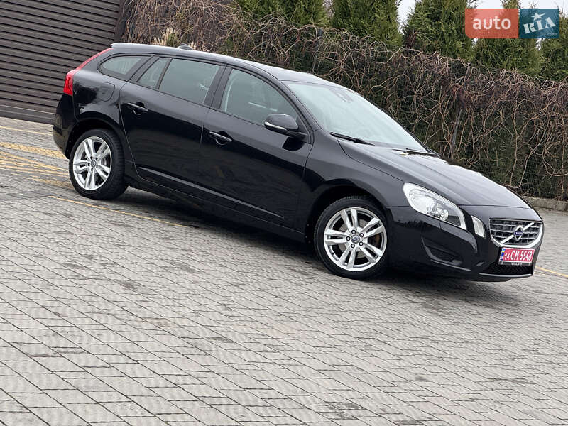 Универсал Volvo V60 2012 в Стрые фото 45 Универсал Volvo V60 2012 в Стрые