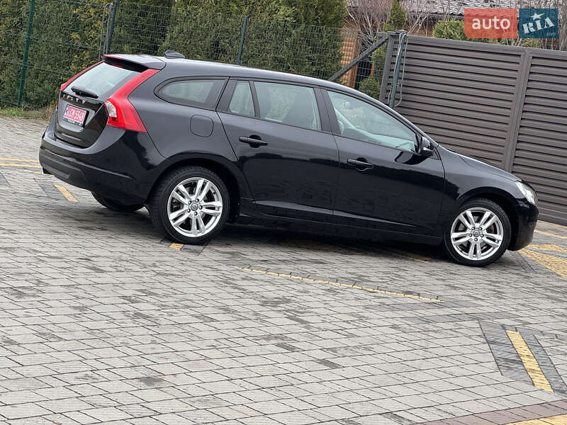 Универсал Volvo V60 2012 в Стрые фото 59 Универсал Volvo V60 2012 в Стрые