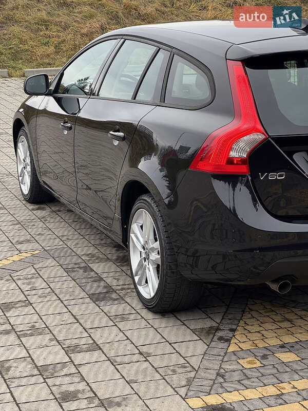 Универсал Volvo V60 2012 в Стрые фото 99 Универсал Volvo V60 2012 в Стрые