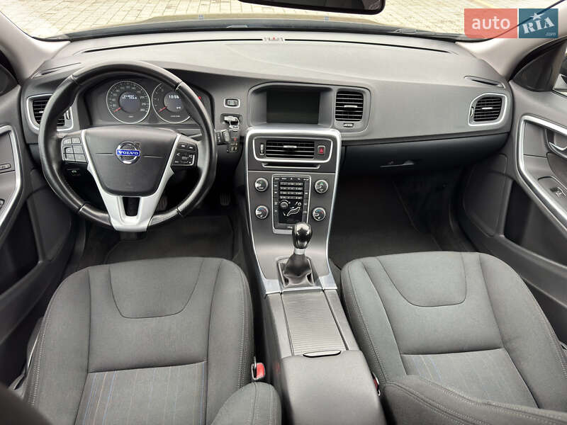 Универсал Volvo V60 2012 в Стрые фото 131 Универсал Volvo V60 2012 в Стрые