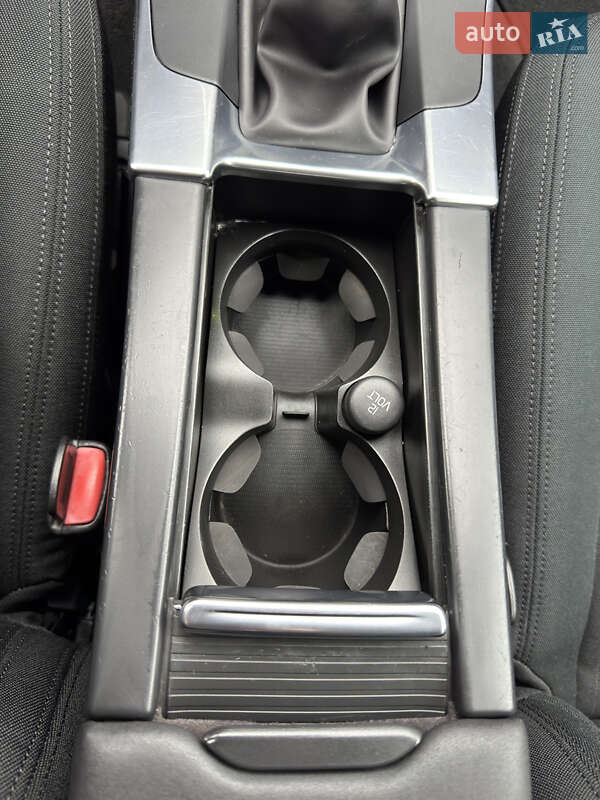 Универсал Volvo V60 2012 в Стрые фото 145 Универсал Volvo V60 2012 в Стрые