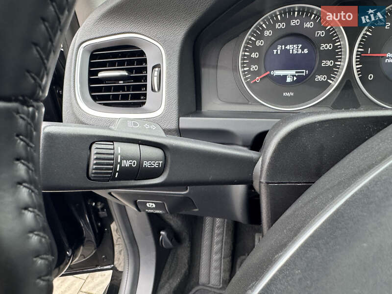 Универсал Volvo V60 2012 в Стрые фото 148 Универсал Volvo V60 2012 в Стрые