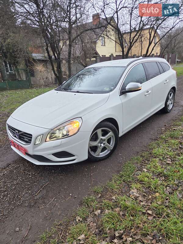 Универсал Volvo V60 2012 в Львове