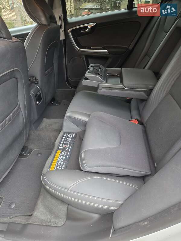 Универсал Volvo V60 2012 в Львове