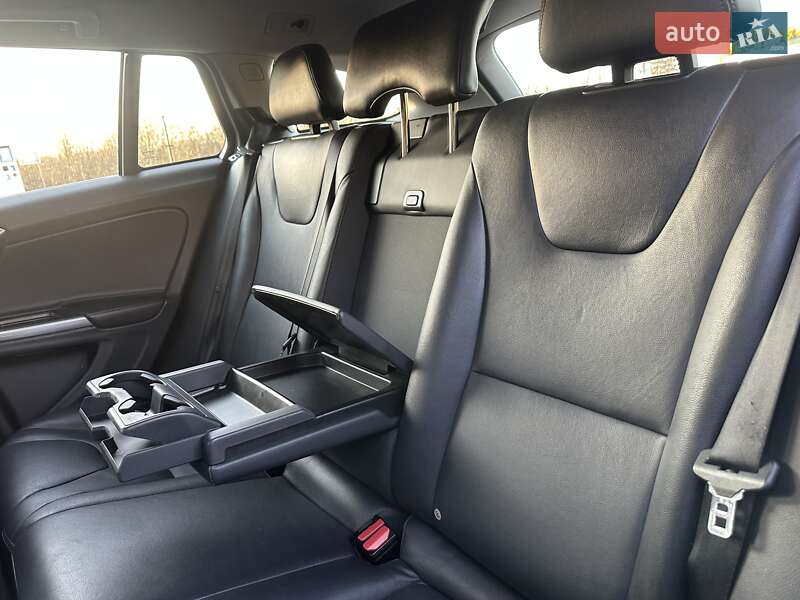 Універсал Volvo V60 2016 в Стрию