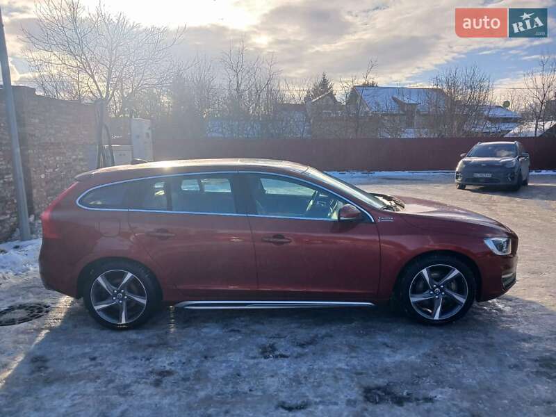 Универсал Volvo V60 2015 в Львове