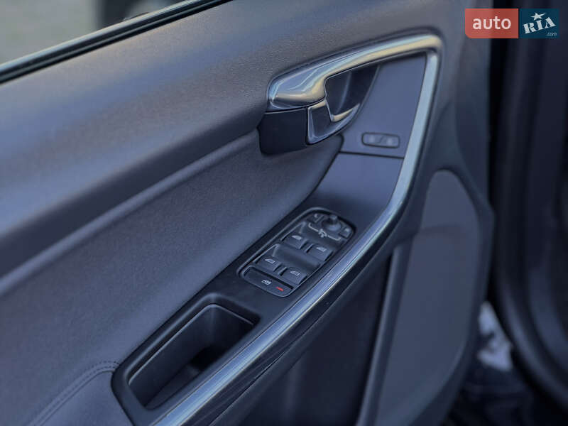 Универсал Volvo V60 2011 в Староконстантинове фото 15 Универсал Volvo V60 2011 в Староконстантинове