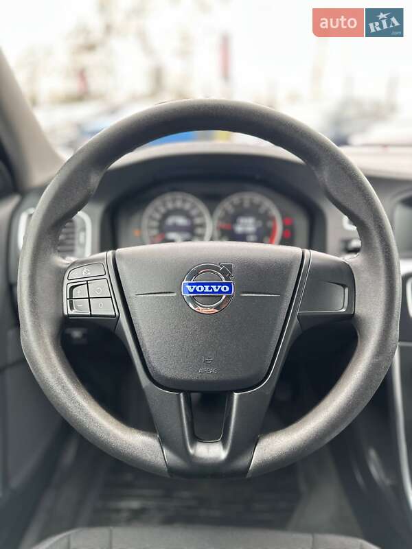 Универсал Volvo V60 2011 в Белогородке