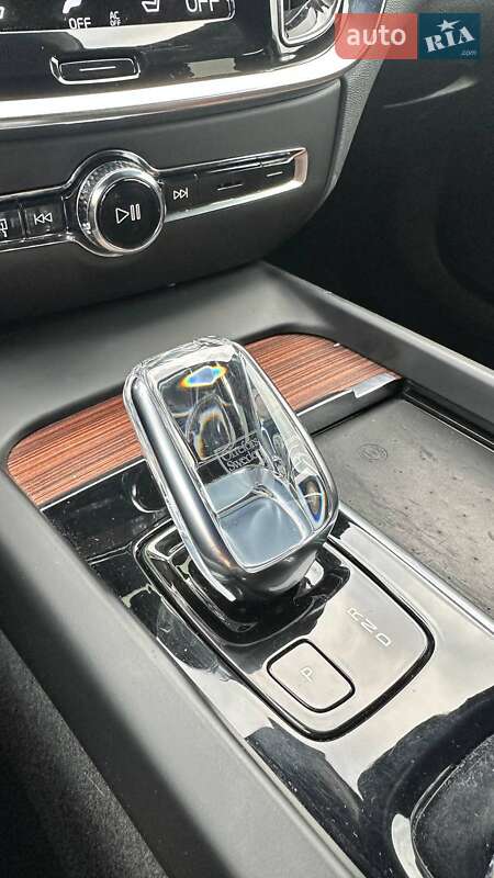 Универсал Volvo V60 2021 в Ровно