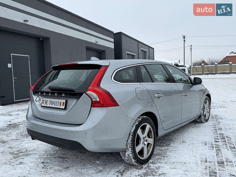 Универсал Volvo V60 2013 в Луцке фото 4 Универсал Volvo V60 2013 в Луцке