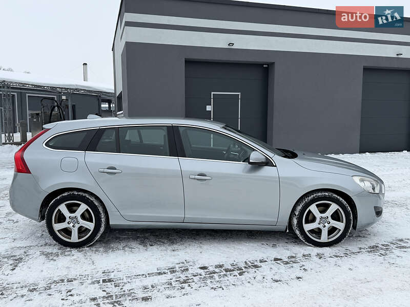 Универсал Volvo V60 2013 в Луцке фото 11 Универсал Volvo V60 2013 в Луцке