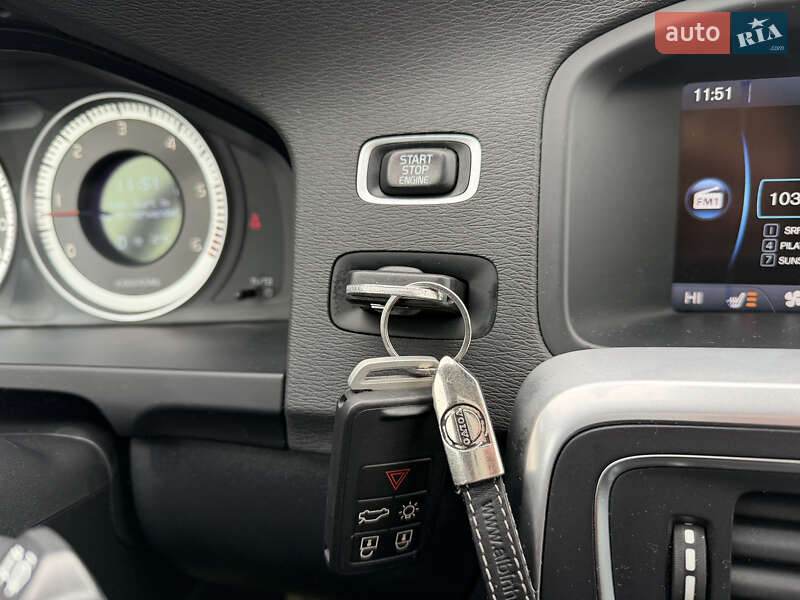 Универсал Volvo V60 2013 в Луцке фото 40 Универсал Volvo V60 2013 в Луцке