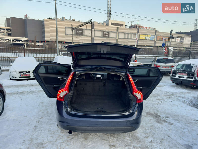 Универсал Volvo V60 2012 в Киеве