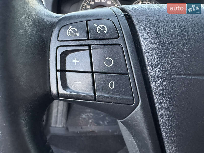 Универсал Volvo V60 2012 в Киеве