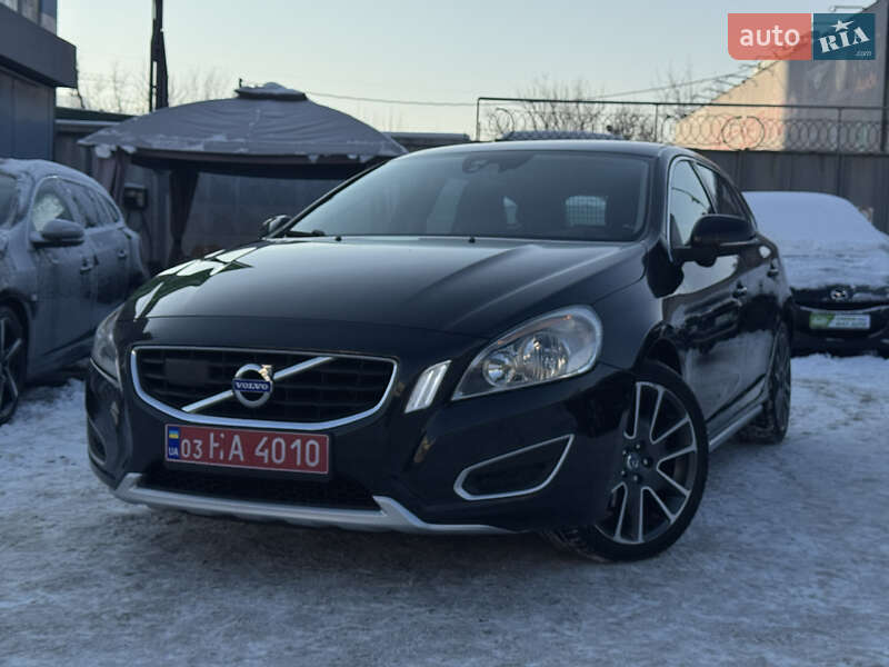 Универсал Volvo V60 2011 в Киеве