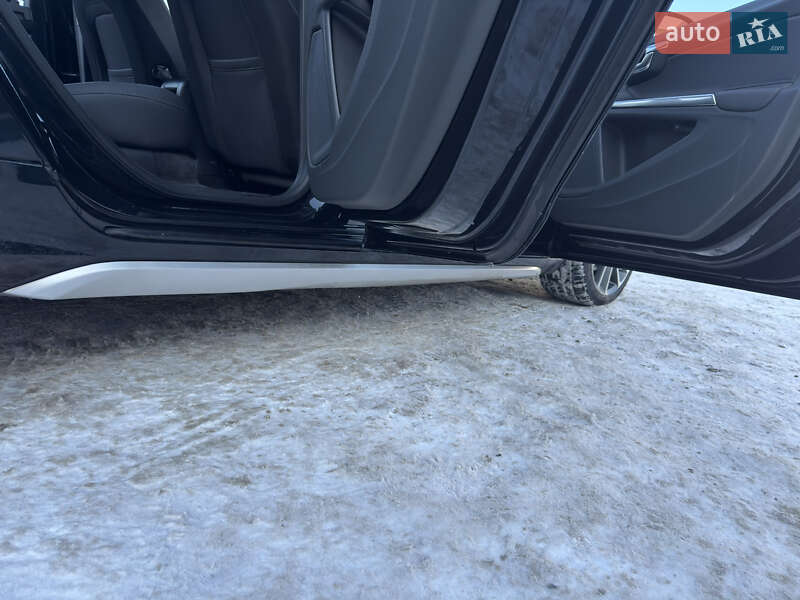 Универсал Volvo V60 2011 в Киеве