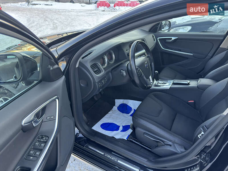 Универсал Volvo V60 2011 в Киеве