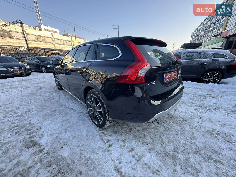 Универсал Volvo V60 2011 в Киеве