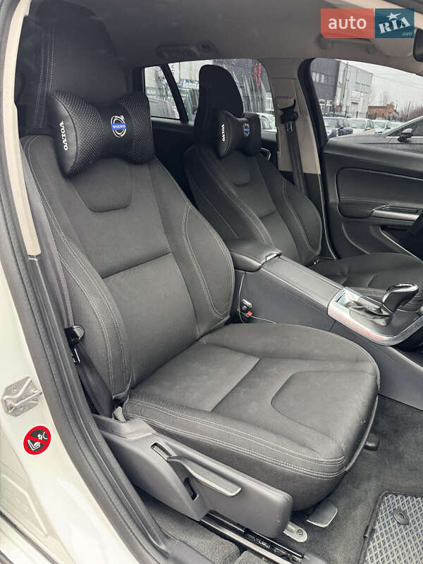 Универсал Volvo V60 2016 в Сумах фото 16 Универсал Volvo V60 2016 в Сумах
