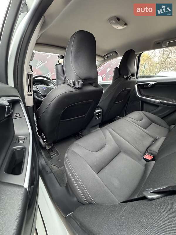 Универсал Volvo V60 2016 в Сумах фото 24 Универсал Volvo V60 2016 в Сумах