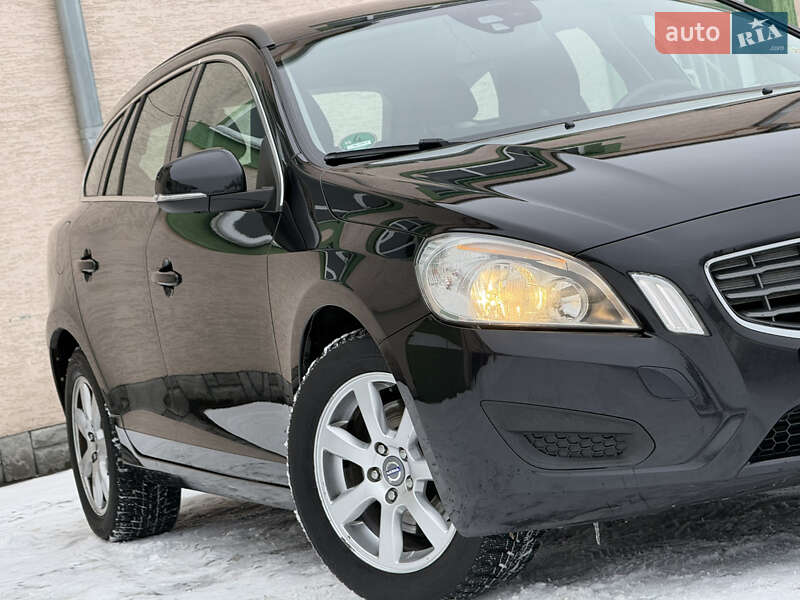 Универсал Volvo V60 2011 в Стрые фото 13 Универсал Volvo V60 2011 в Стрые