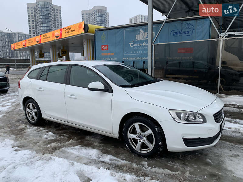Универсал Volvo V60 2016 в Киеве фото 5 Универсал Volvo V60 2016 в Киеве