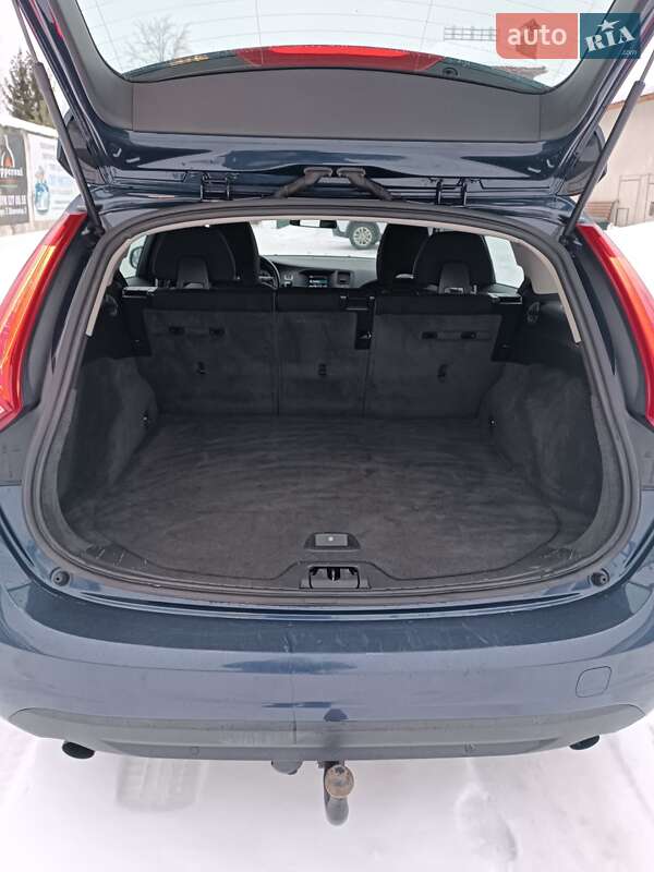 Универсал Volvo V60 2012 в Золочеве