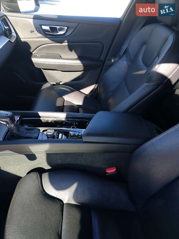 Универсал Volvo V60 2019 в Одессе