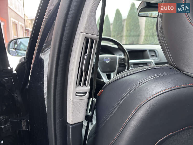 Универсал Volvo V60 2015 в Стрые