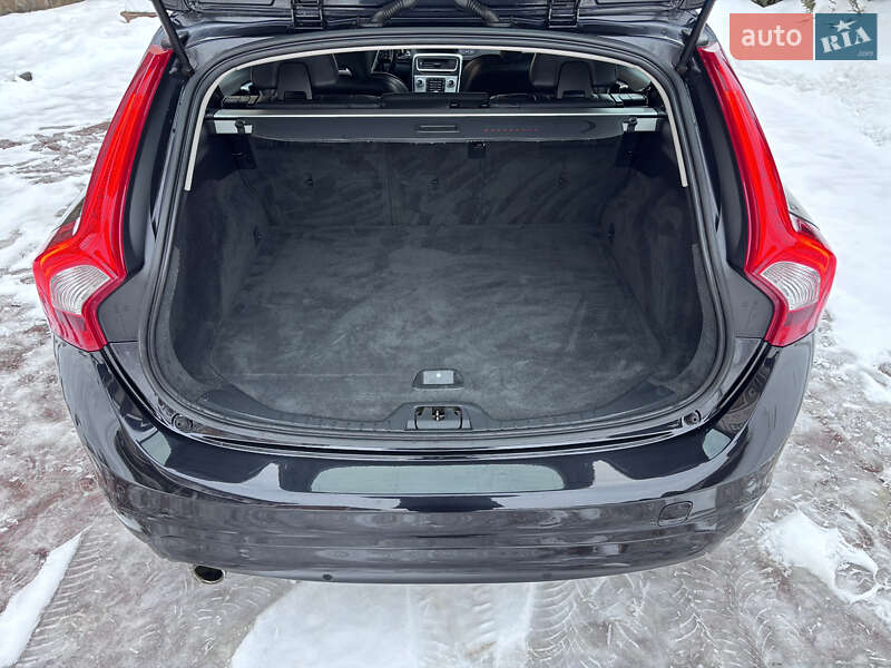 Универсал Volvo V60 2015 в Стрые