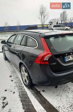 Универсал Volvo V60 2010 в Ровно