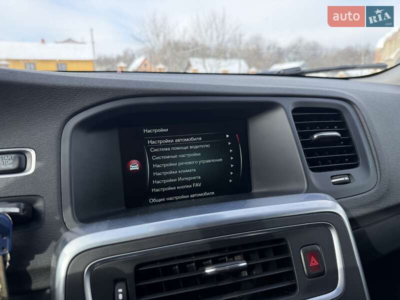 Универсал Volvo V60 2015 в Бродах фото 33 Универсал Volvo V60 2015 в Бродах