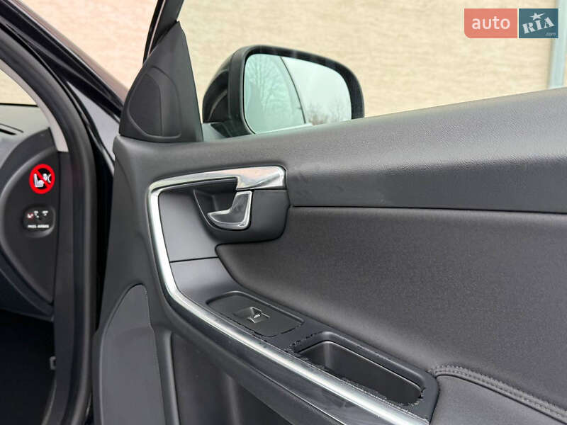 Універсал Volvo V60 2011 в Стрию