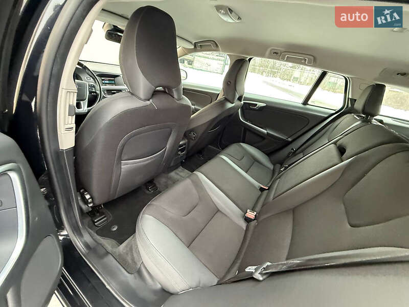 Універсал Volvo V60 2011 в Стрию