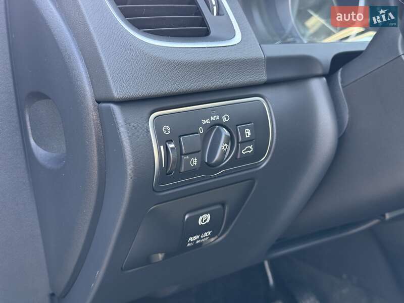 Универсал Volvo V60 2015 в Бродах фото 51 Универсал Volvo V60 2015 в Бродах